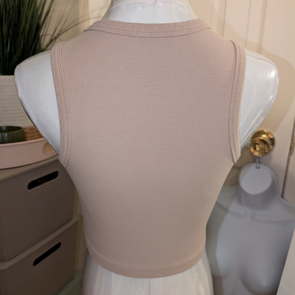 🔥2 Sleeveless High-Neck Ribbed Tank Tops - Pink & Tan - Picture 5 of 6